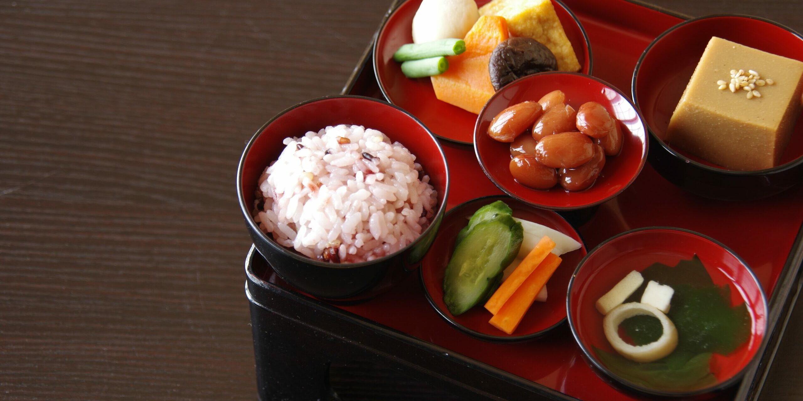 お霊供膳(供養膳・お供え膳)